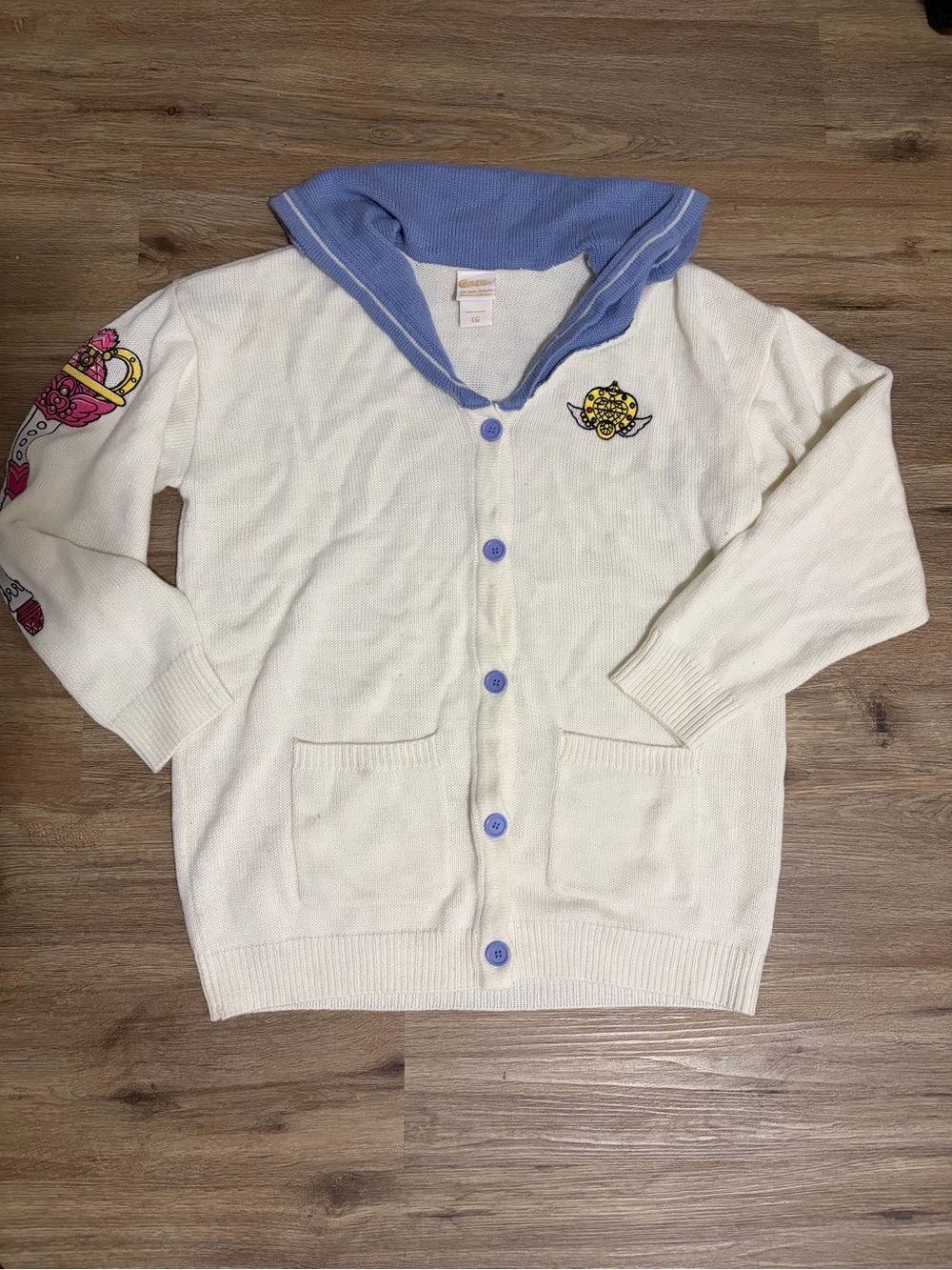 Sailor-Collar White Knit Cardigan with Periwinkle Trim